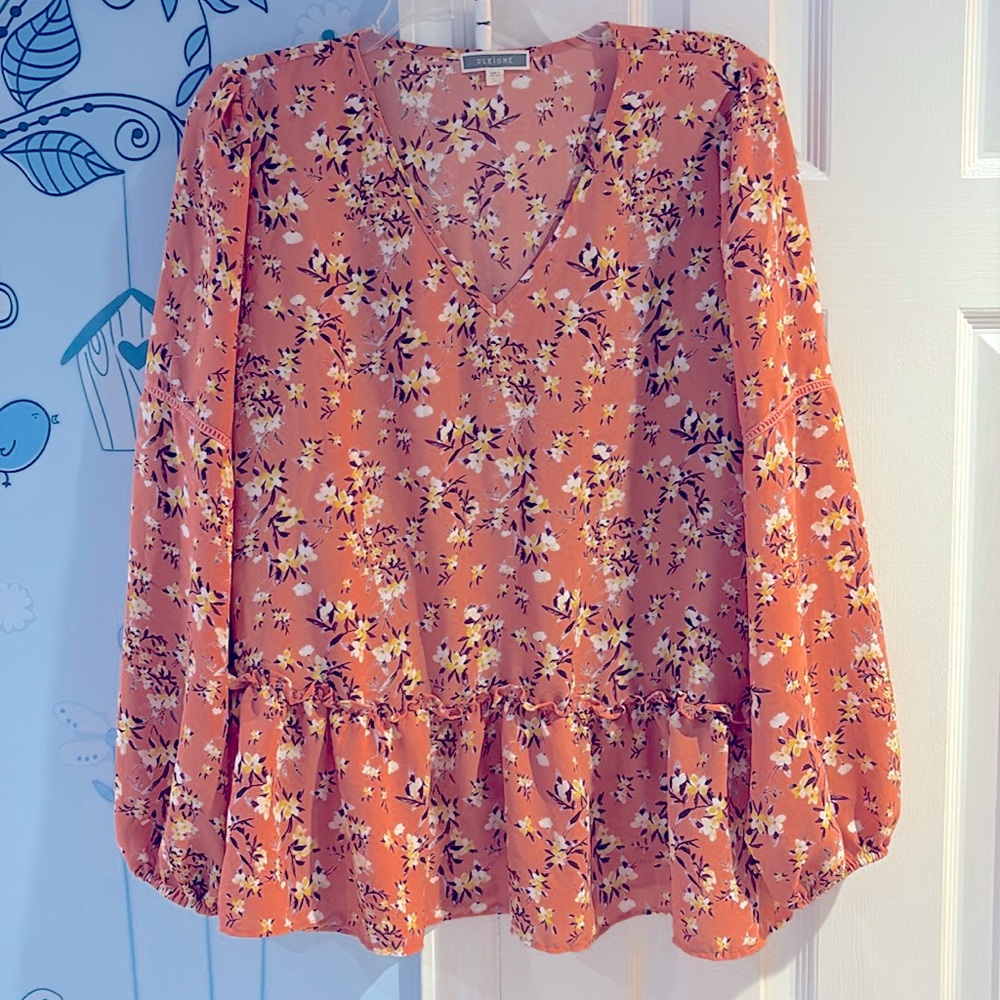 Anthropologie Anthro Pleione Coral Pink Floral Ruffled Blouse Women's Size Large